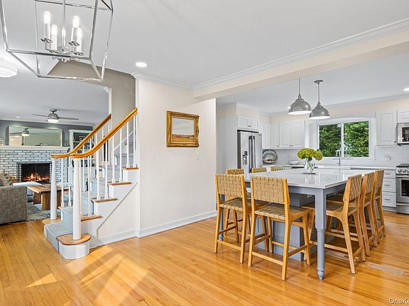 5th image of 13 Clairmont St