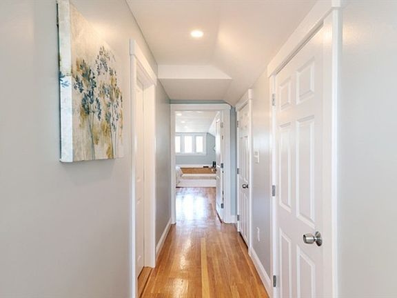 4th image of 28 2nd St Floor 2