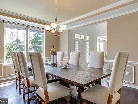 5th image of 8082 Tysons Oaks Ct