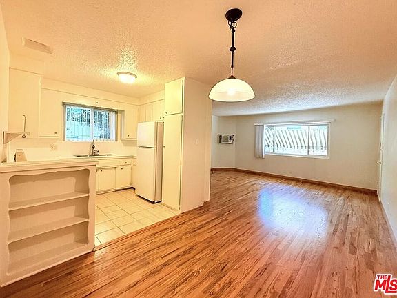 4th image of 12325 Riverside Dr