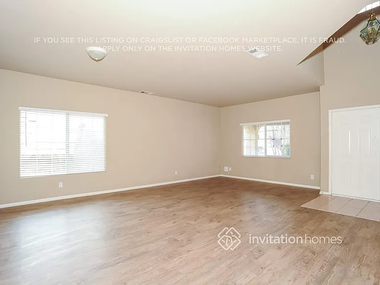 4208 Sungate Dr — Photo 4
