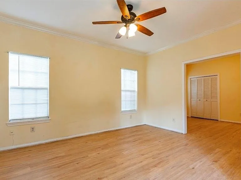 1207 Boulderwoods Dr — Photo 5