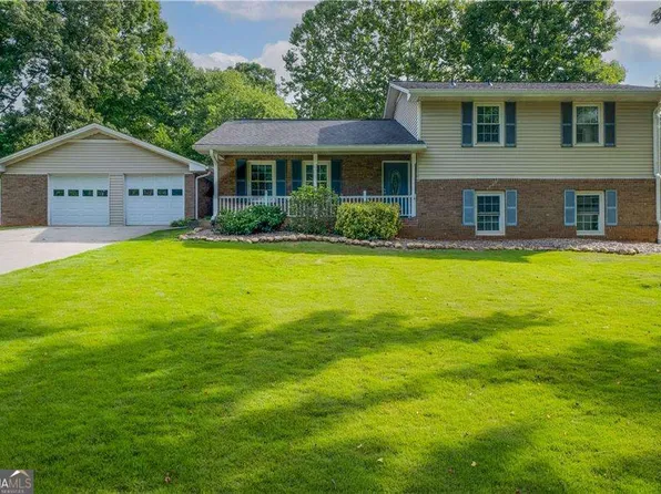 11165 Crosshaven Dr, Roswell, GA 30075