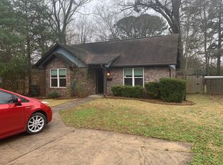 523 Davis St, Conway, AR 72034