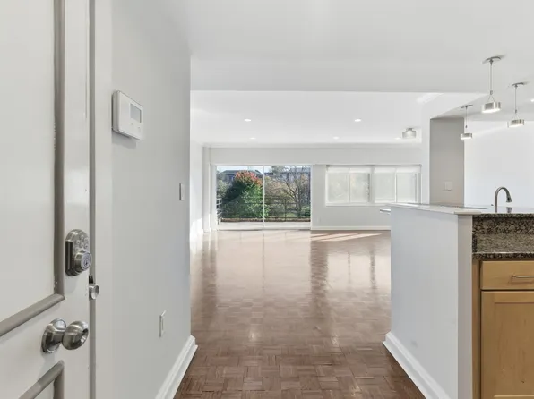 4200 W End Ave APT 306, Nashville, TN 37205