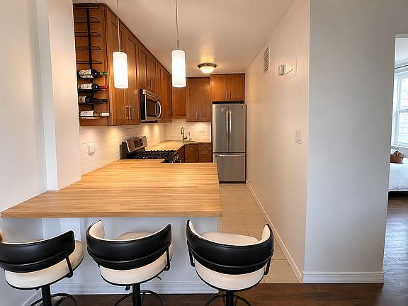 4th image of 3636 Fieldston Rd APT 3L
