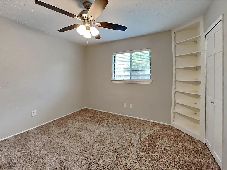 2102 Turtle Creek Dr — Photo 12