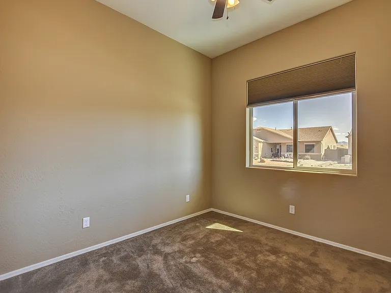 4844 N Salem Pl — Photo 14
