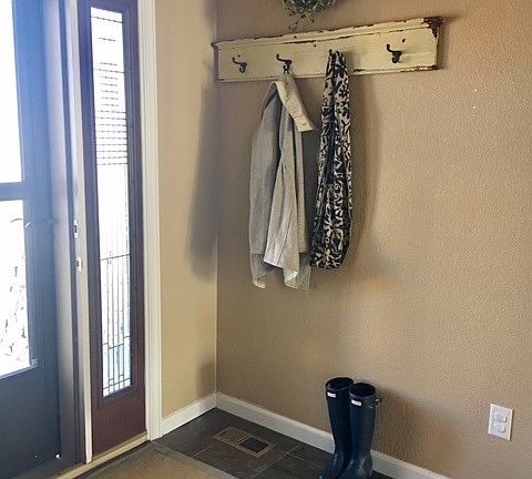 2nd image of 4318 Bobolink Ln
