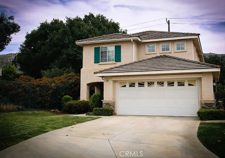 1648 Bluestone Ave — Photo 1