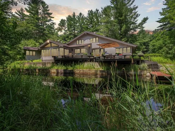 6347 S Cypress Ave, Newaygo, MI 49337
