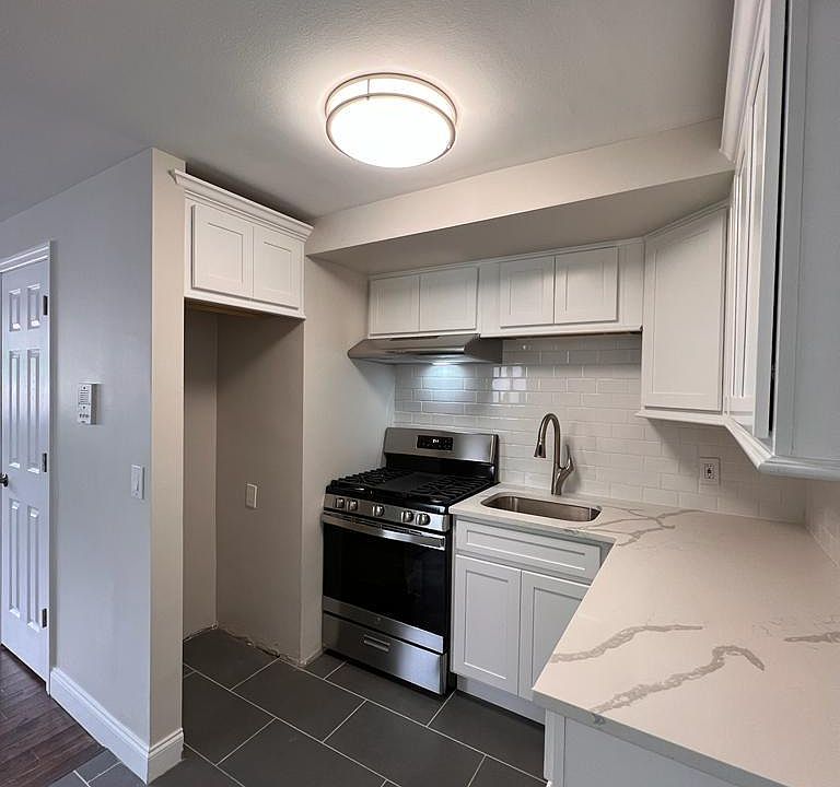 1st image of 275 Grand Ave APT 2