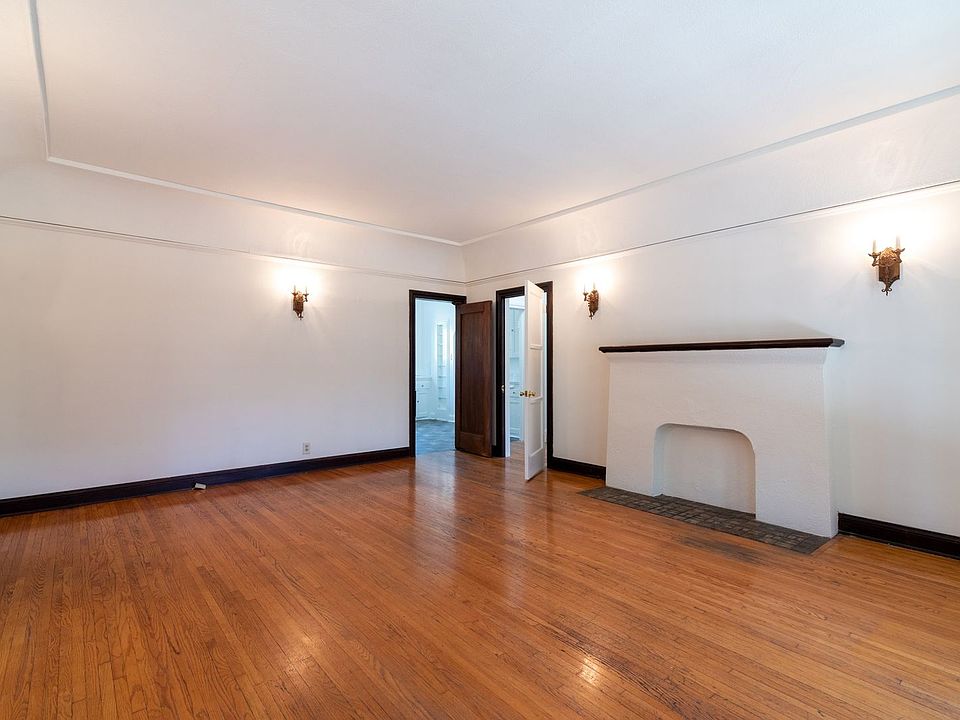 1st image of 1100 S Orange Dr #1106