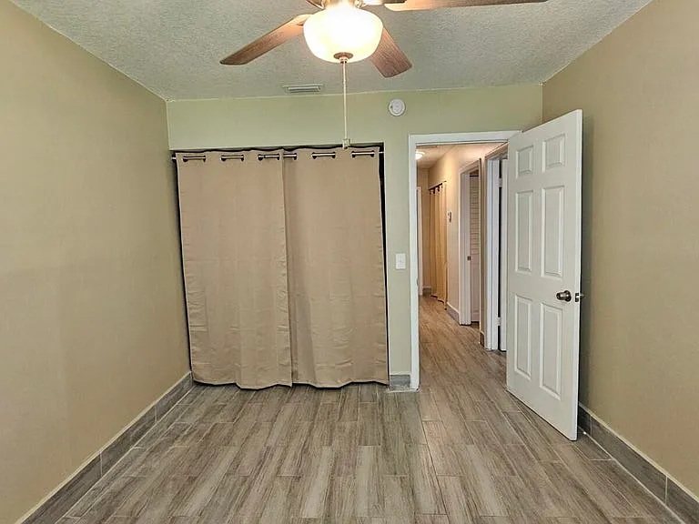 4859 Orleans Ct — Photo 11