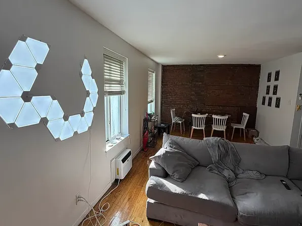 343 E 9th St APT 1R, New York, NY 10003