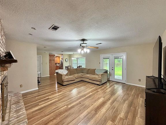 5th image of 3220 Lancelot St