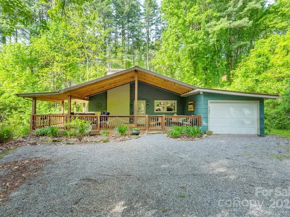 137 Worsham Dr, Waynesville, NC 28786