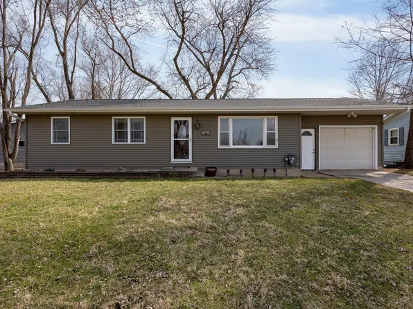 139 Circle Dr, Springville, IA 52336