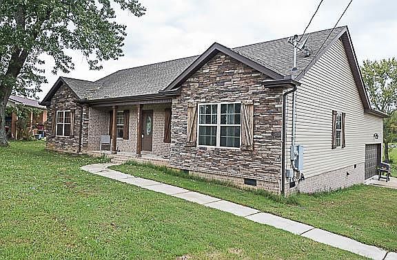 4th image of 203 Fairlane Dr