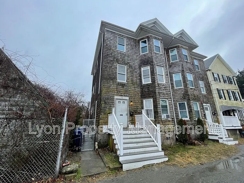 108 Winsor St #3