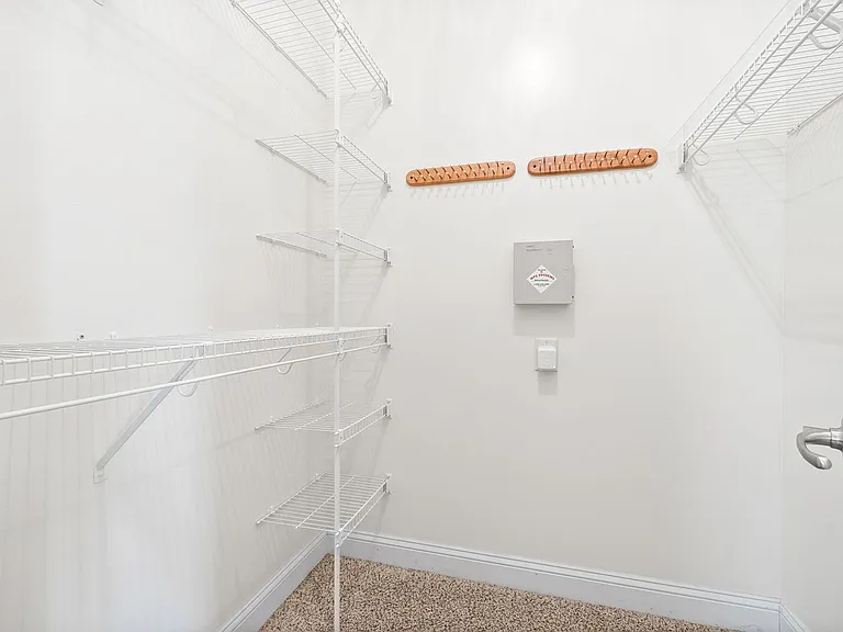 126 Parkland Cir — Photo 19