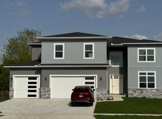 3730 Renaissance Dr, Normal, IL 61761