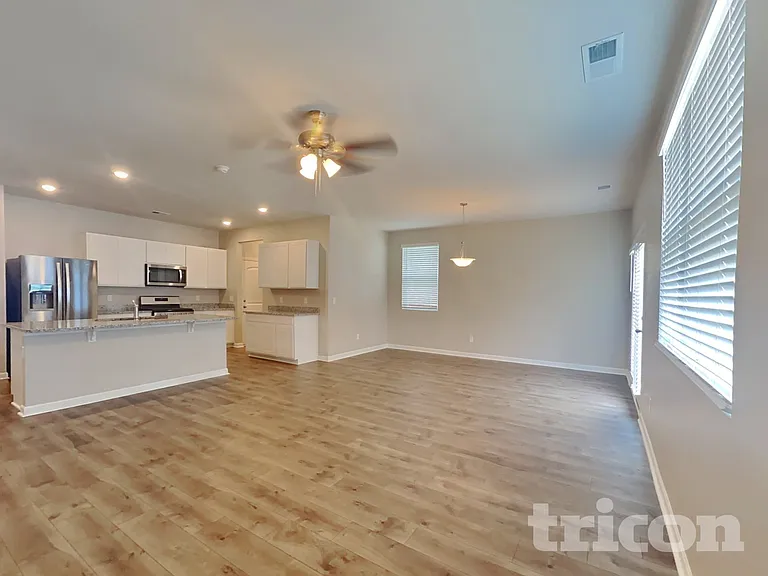 6941 Sunny Parks Dr — Photo 2