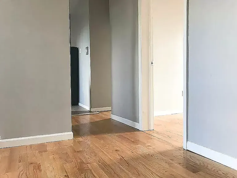 1060 Hancock St #5 — Photo 5