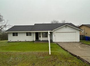 19560 Covington Mill Dr, Cottonwood, CA 96022