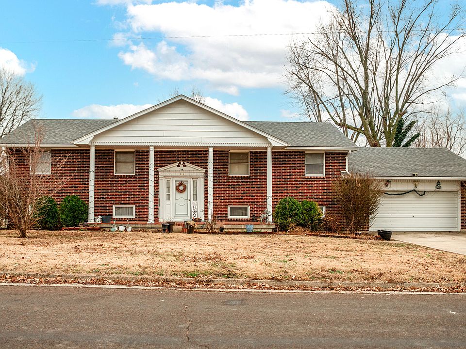 1st image of 614 Briarwood Dr