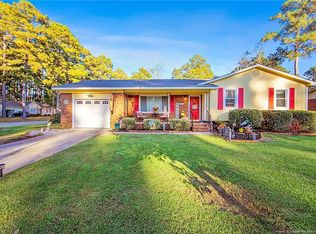 901 Hollydale Ln, Fayetteville, NC 28314