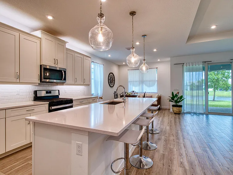 10407 SW Aquila Way — Photo 17