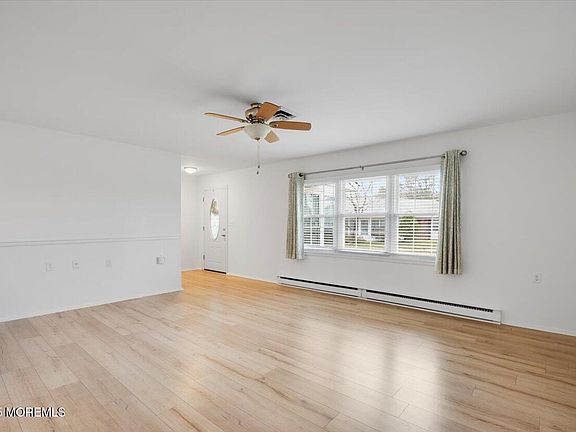 5th image of 1107A Argyll Circle