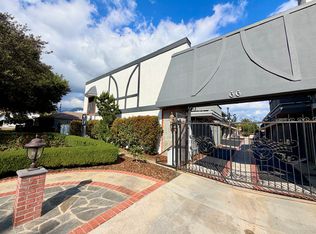 66 S Grand Oaks Ave, Pasadena, CA 91107