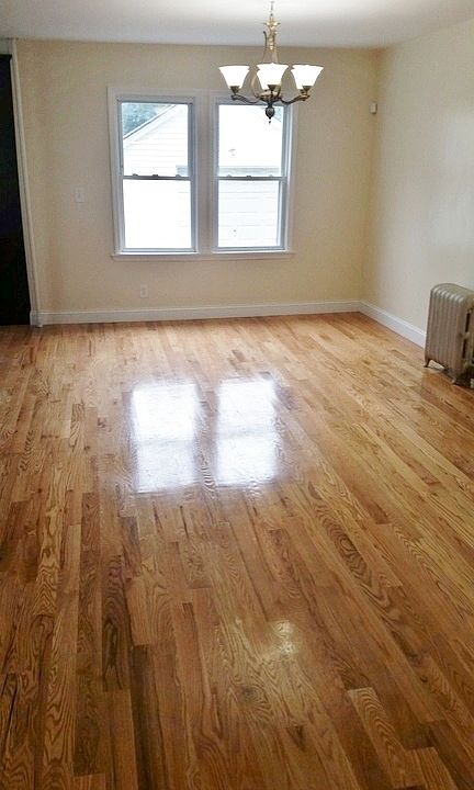 2nd image of 530 Jerome St