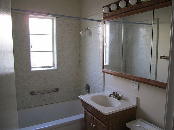 5th image of 3310-12 Idlewild Way