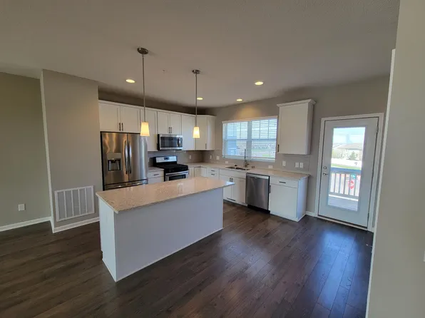 15424 Eames Way, Apple Valley, MN 55124