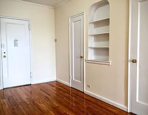 Rented by Ian Alexander Realty Group LLC | media 5