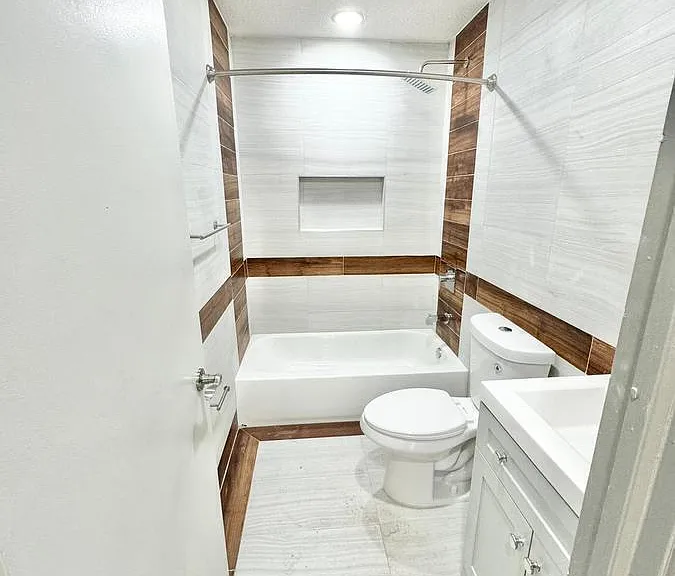 149 Ashford Center Rd #C1 — Photo 7
