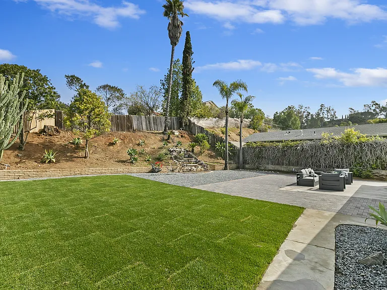 416 Gail Dr — Photo 37