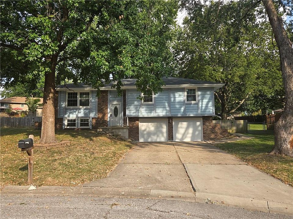1st image of 1914 NE Grant Cir