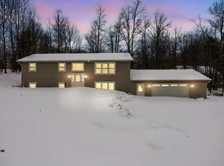 3303 Columbine Ct, Traverse City, MI 49686