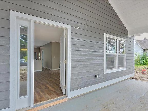 3rd image of 2217 N Arsenal Ave