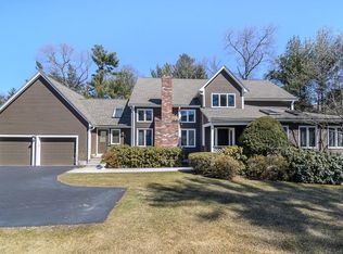 10 Fieldstone Ln, Natick, MA 01760