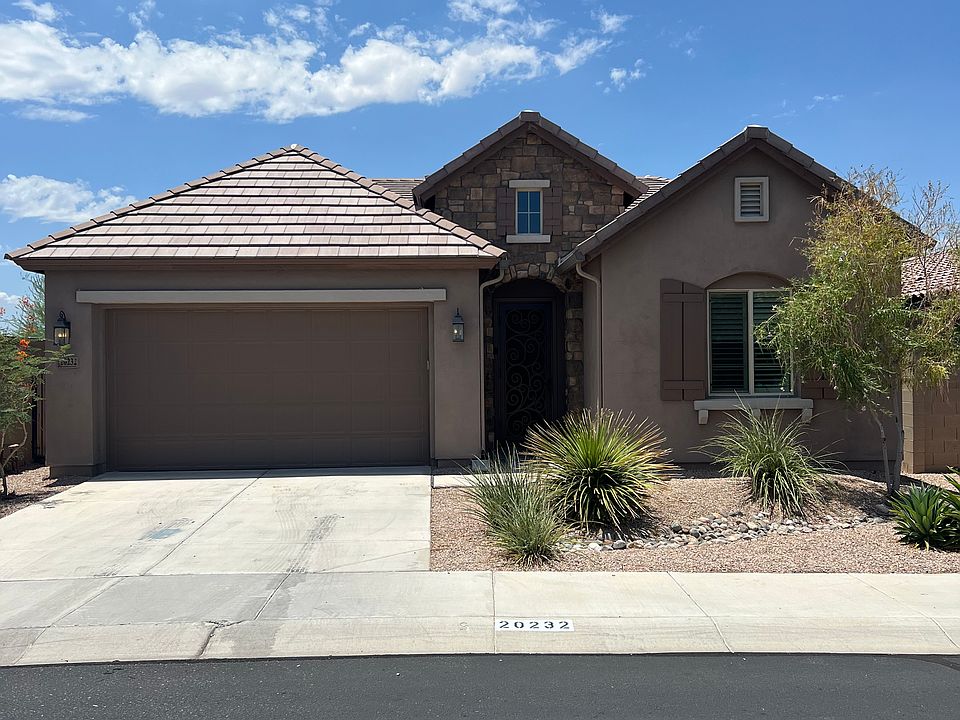 2nd image of 20232 N 107th Ln