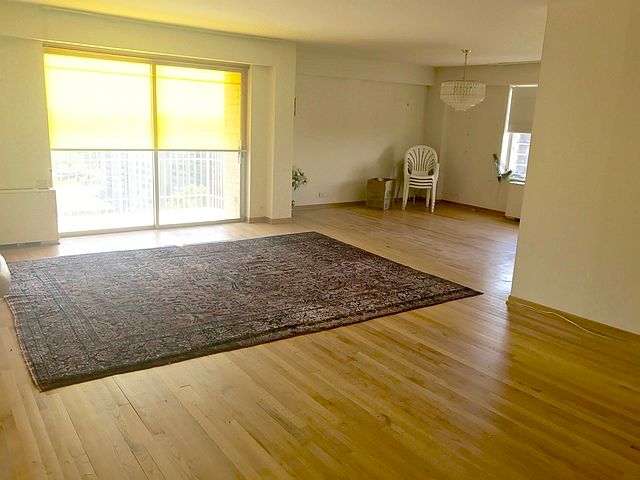 2nd image of 7061 N Kedzie Ave Suite 1602