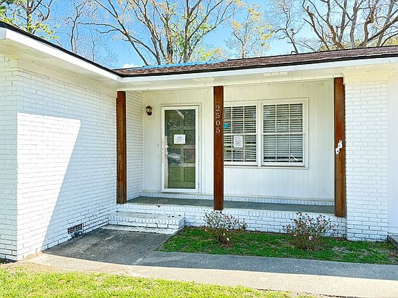 3rd image of 2505 Deborah Dr
