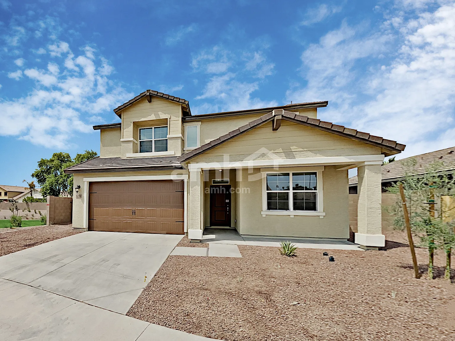 4 bed, 3.0 bath, 2273 sqft, $2,790 — Photo 1