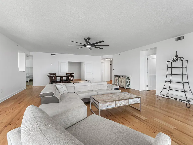 309 E Ocean Ave #103 — Photo 21