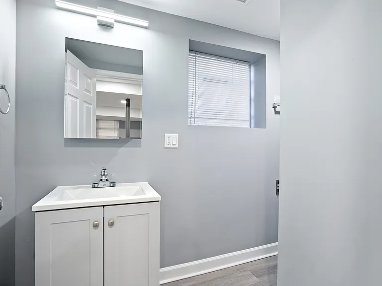 5329 N Central Ave #1 — Photo 7